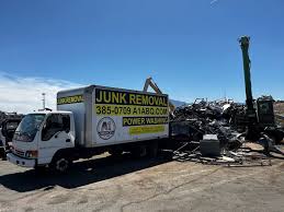 Best Furniture Removal  in Oak Ridge, FL